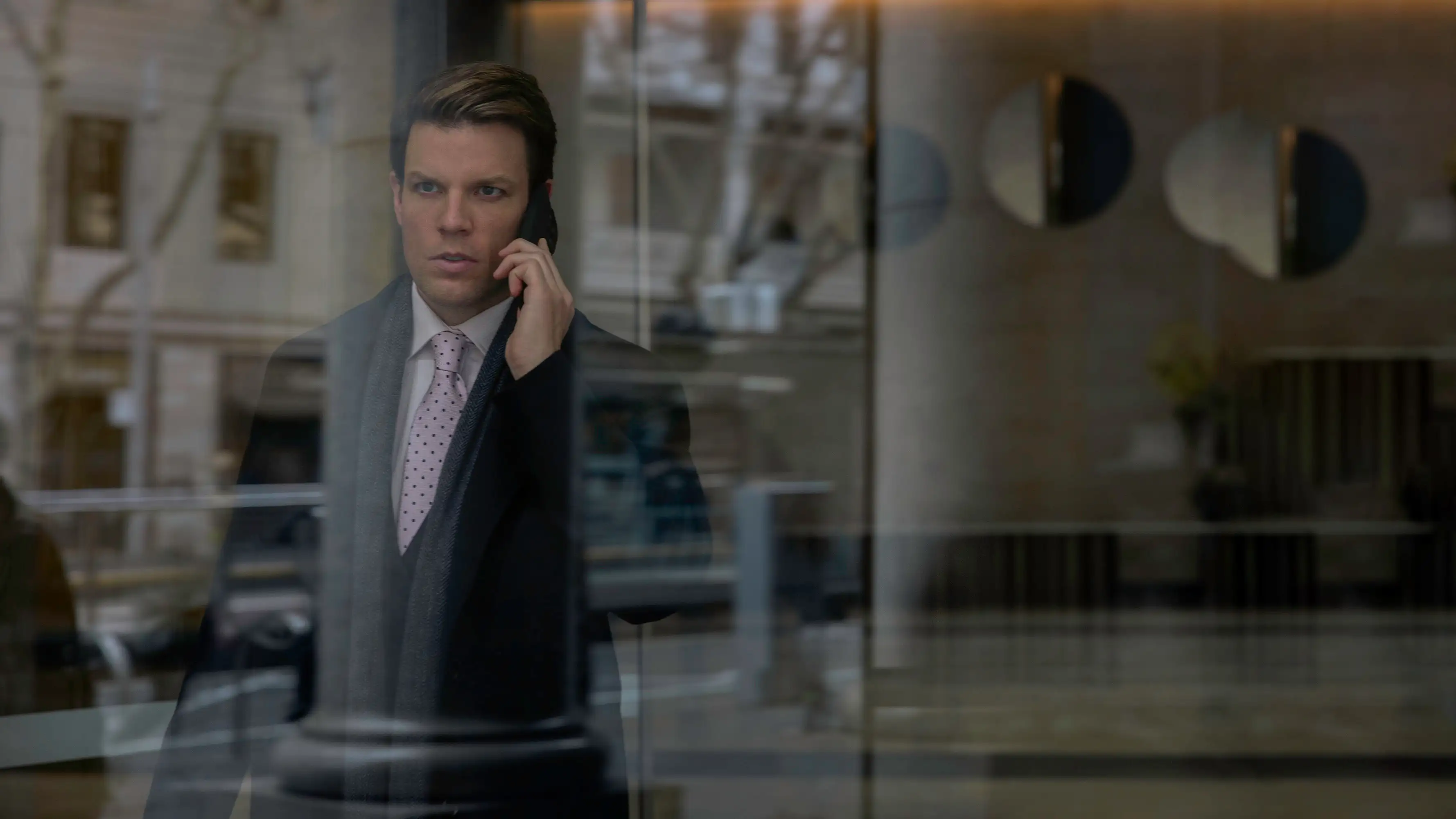 همه اش تقصیر اوست